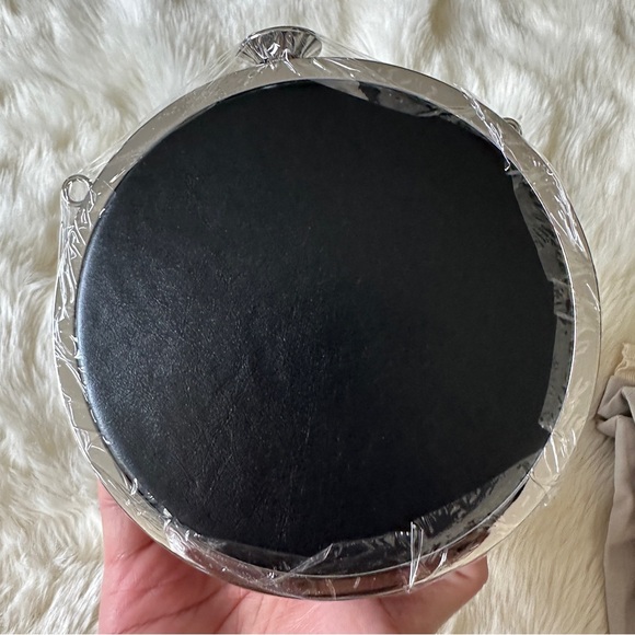 A.Cloud Black Hole Bag NWT - Picture 5 of 8